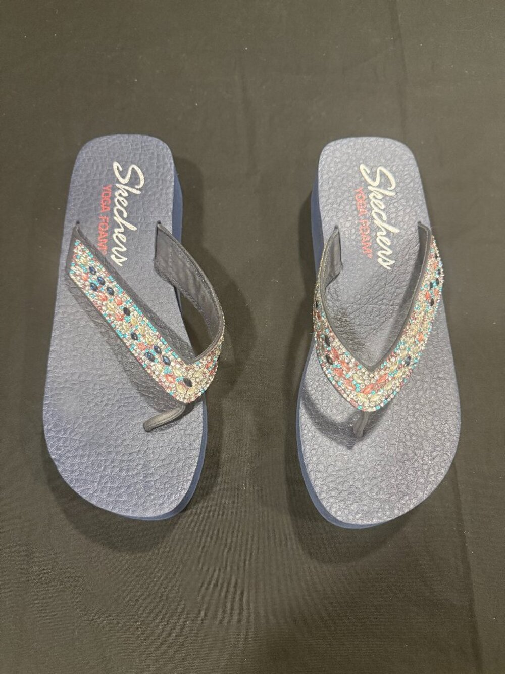 Skechers Yoga Foam Rhinestone Wedge Flip Flops Navy Multicolor Women’s Size 9